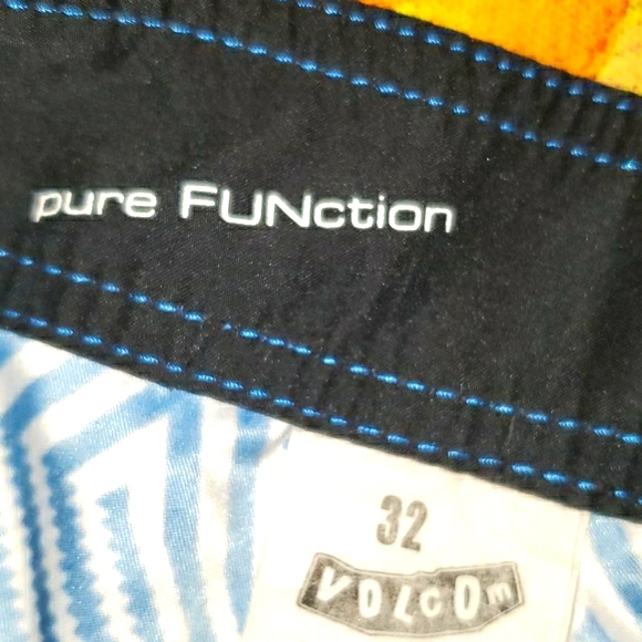 Volcom mens swim wear - Picture 4 of 12